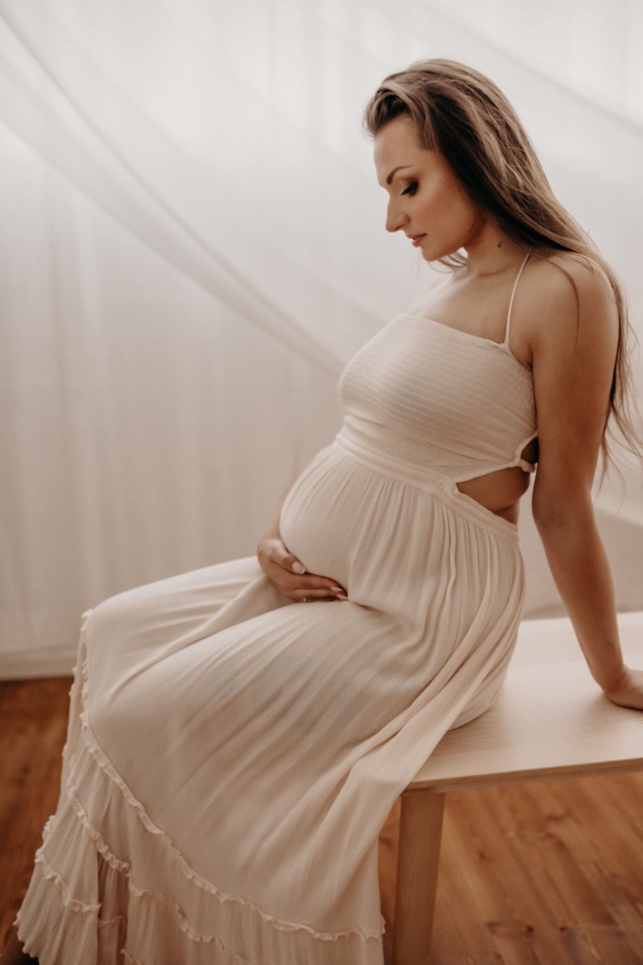 Daria-Maternity-Studio-Session-2021(187)-min
